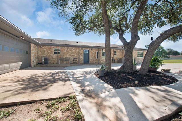 208 Iris Lane LN, Buchanan Dam, TX 78609