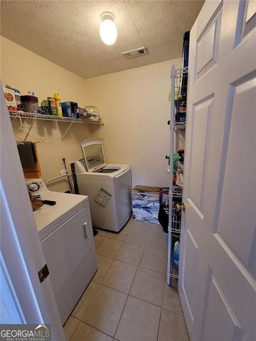 3520 Stagecoach Pass, Ellenwood, GA 30294