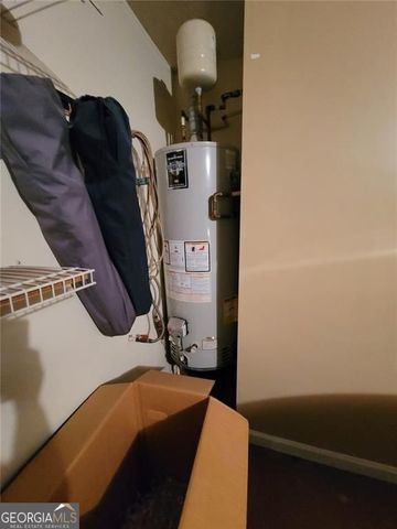 3520 Stagecoach Pass, Ellenwood, GA 30294