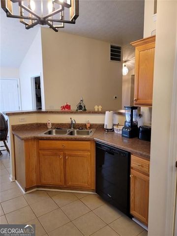 3520 Stagecoach Pass, Ellenwood, GA 30294