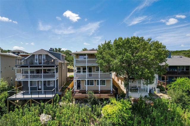 445 Venture BLVD S, Point Venture, TX 78645