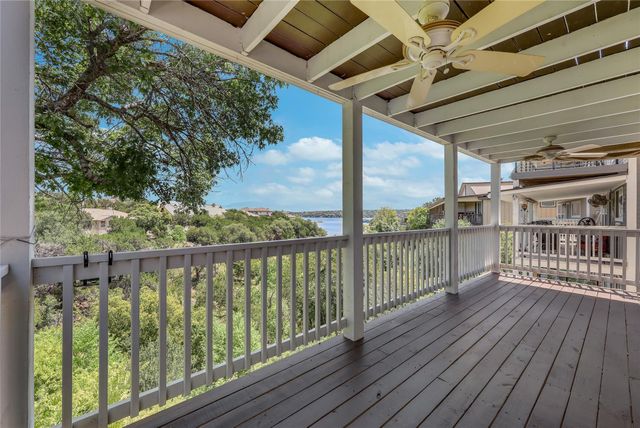 445 Venture BLVD S, Point Venture, TX 78645