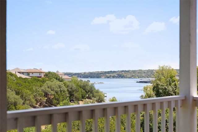 445 Venture BLVD S, Point Venture, TX 78645