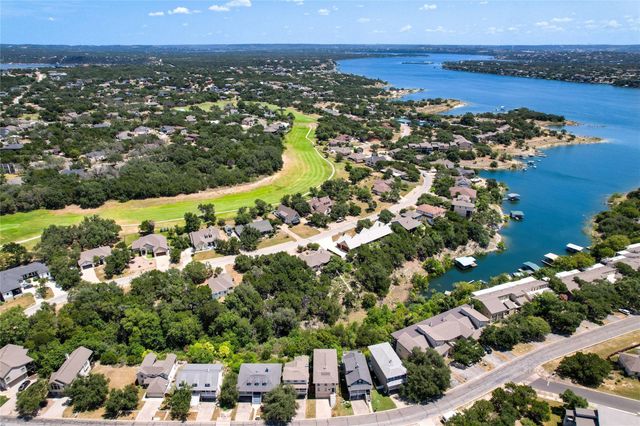 445 Venture BLVD S, Point Venture, TX 78645