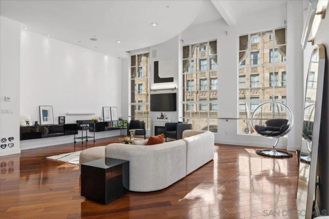 950 6Th Ave 432, San Diego, CA 92101