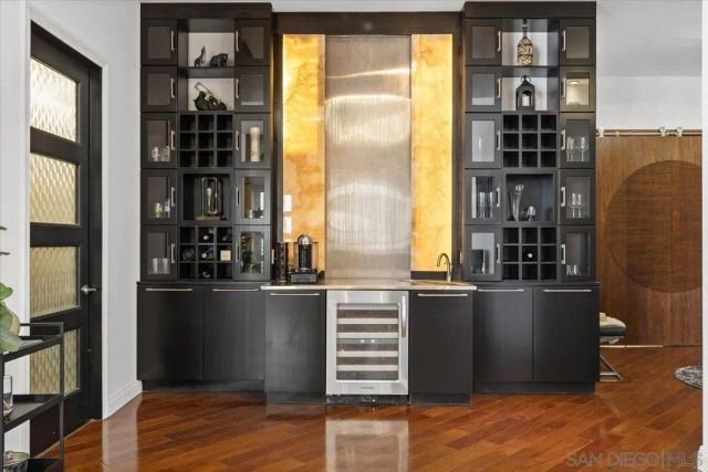 950 6Th Ave 432, San Diego, CA 92101