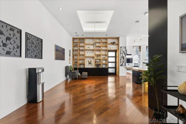 950 6Th Ave 432, San Diego, CA 92101