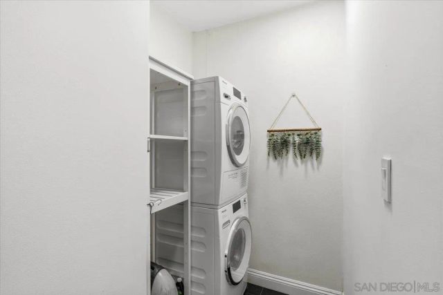 950 6Th Ave 432, San Diego, CA 92101