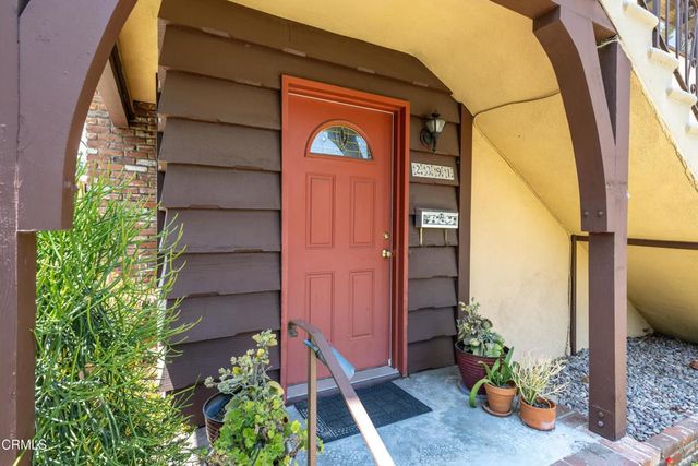 2391 El Molino Avenue, Altadena, CA 91001