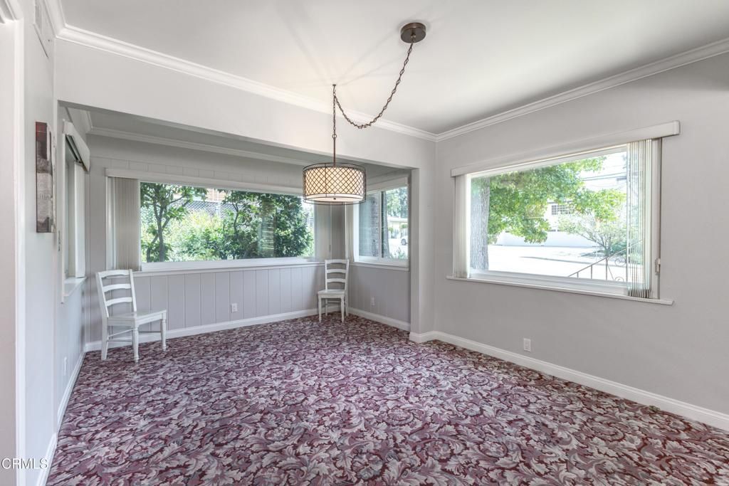 Image 8 of property listing at 2391 El Molino Avenue, Altadena, CA 91001