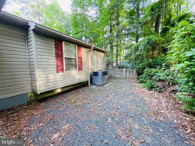 94 OCEAN PKWY, Ocean Pines, MD 21811