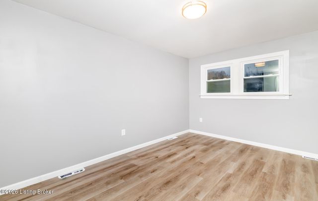 204 W Warfield St, Elizabethtown, KY 42701