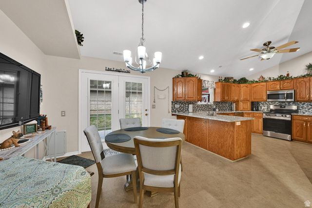 903 W 1730 N, Clinton, UT 84015