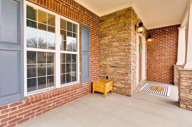 7577 Lacie Jay Lane, Ooltewah, TN 37363