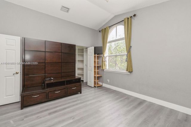 999 N Harbor Vw N, Hollywood, FL 33019