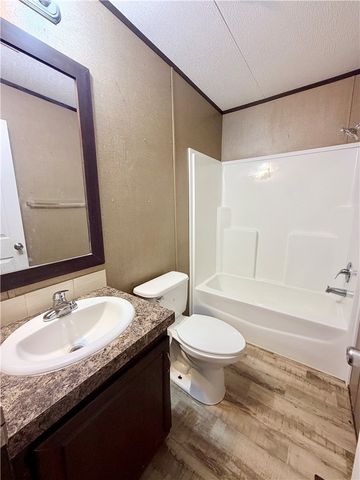 155 County Road 3032, Orange Grove, TX 78372