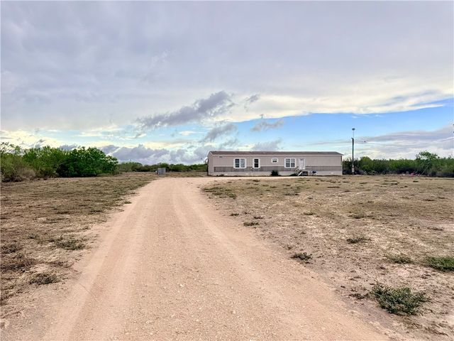 155 County Road 3032, Orange Grove, TX 78372