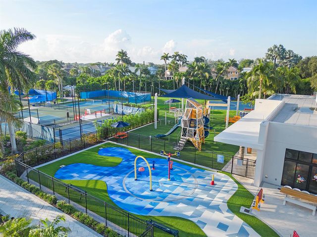 7370 Orangewood Lane 204 A, Boca Raton, FL 33433