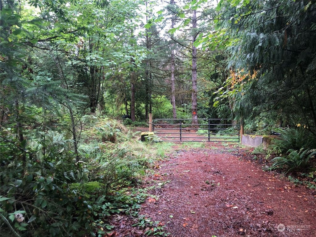 9013 Bethel Burley Road SE, Port Orchard, WA 98367