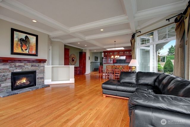 1518 S 5th Place, Renton, WA 98057
