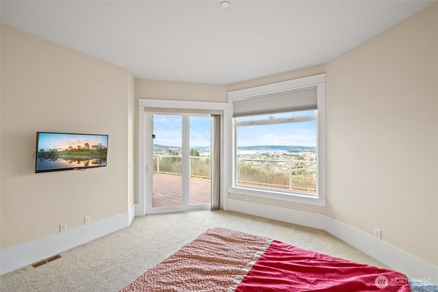1518 S 5th Place, Renton, WA 98057