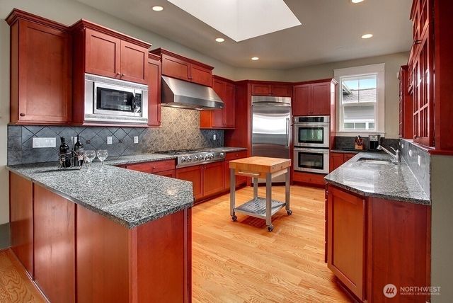 1518 S 5th Place, Renton, WA 98057