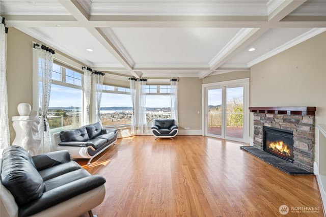 1518 S 5th Place, Renton, WA 98057