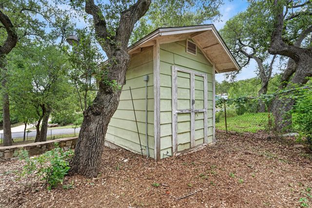 1016 Windy Shores LOOP, Spicewood, TX 78669