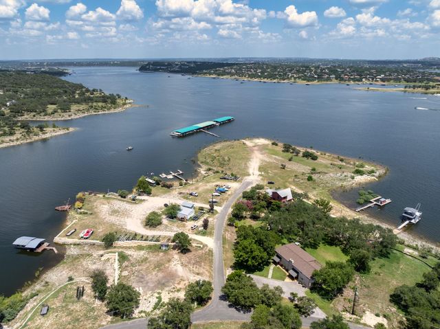 1016 Windy Shores LOOP, Spicewood, TX 78669