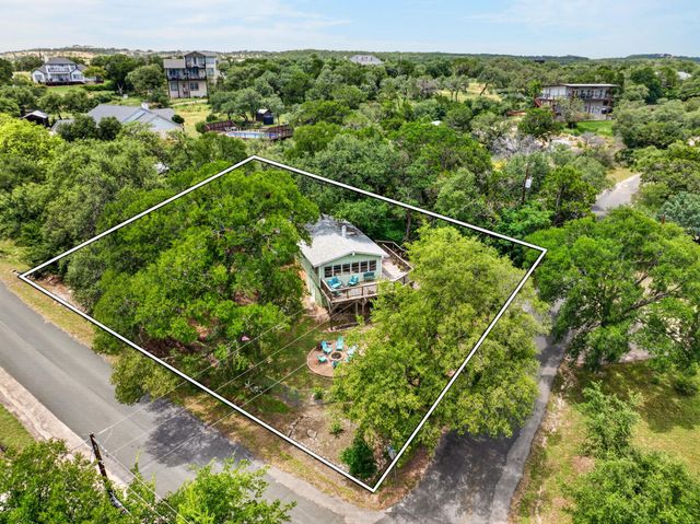 1016 Windy Shores LOOP, Spicewood, TX 78669