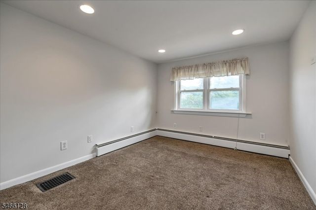 47 Furnace Ave, Wanaque Boro, NJ 07465