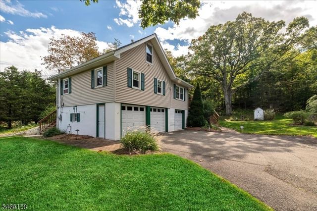 47 Furnace Ave, Wanaque Boro, NJ 07465