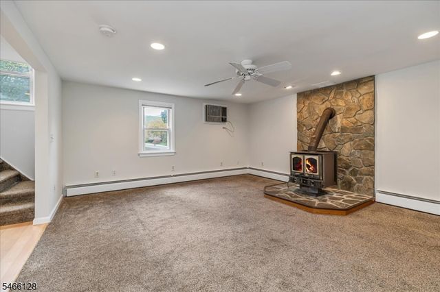 47 Furnace Ave, Wanaque Boro, NJ 07465
