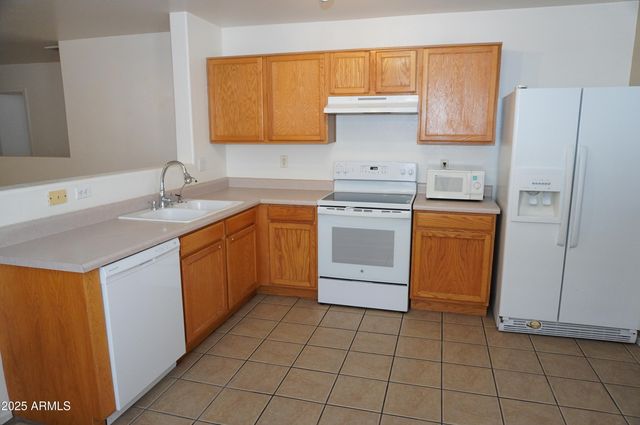983 E DENIM Trail, San Tan Valley, AZ 85143