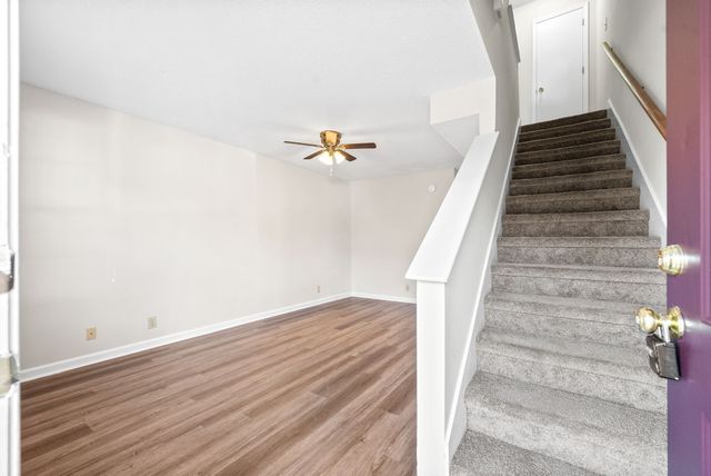 2303 Raleigh Ct Apt 5, Clarksville, TN 37043