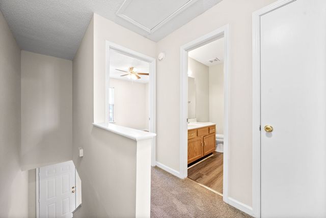 2303 Raleigh Ct Apt 5, Clarksville, TN 37043