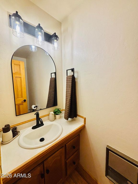 Image 22 of property listing at 2799 APACHE Drive, Happy Jack, AZ 86024