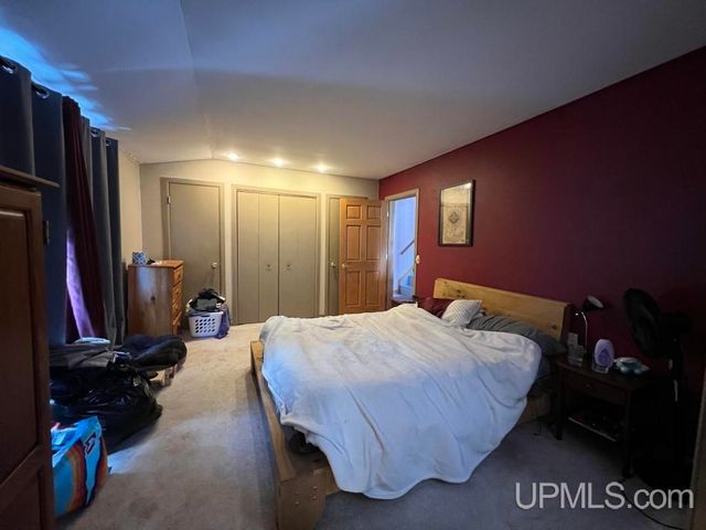 E5372 M94 Highway, Munising, MI 49862