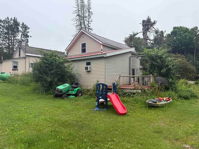 E5372 M94 Highway, Munising, MI 49862