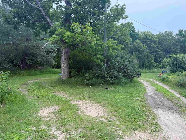 E5372 M94 Highway, Munising, MI 49862