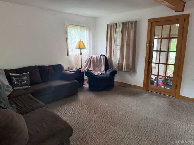 E5372 M94 Highway, Munising, MI 49862