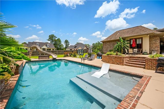500 RICHFIELD Place, Pineville, LA 71360