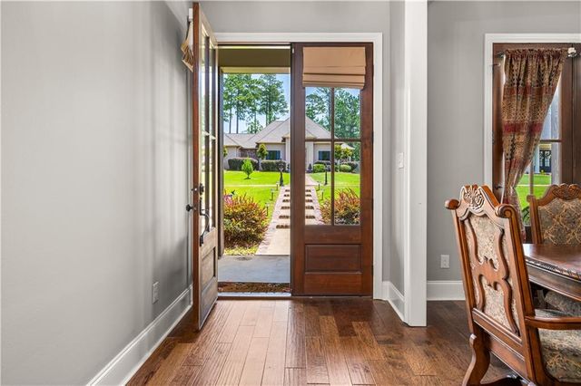 500 RICHFIELD Place, Pineville, LA 71360