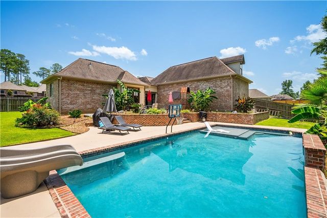 500 RICHFIELD Place, Pineville, LA 71360