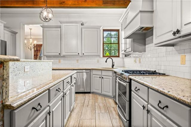 500 RICHFIELD Place, Pineville, LA 71360