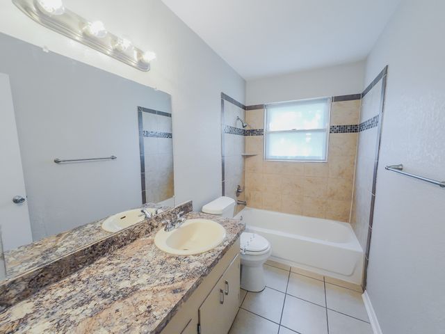 3704 Eastridge Drive, Haltom City, TX 76117