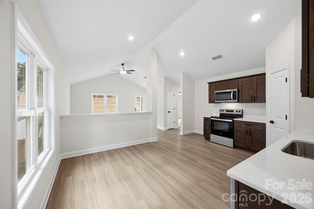 204 Knollwood Circle, Albemarle, NC 28001
