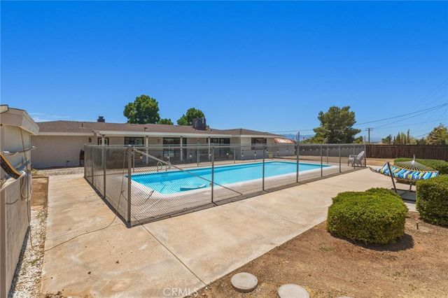 16230 Saint Timothy Road, Apple Valley, CA 92307
