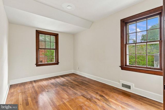 1006 26TH ST S, Arlington, VA 22202
