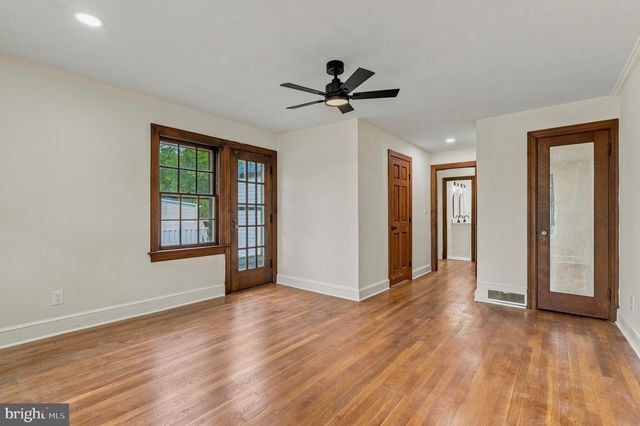 1006 26TH ST S, Arlington, VA 22202